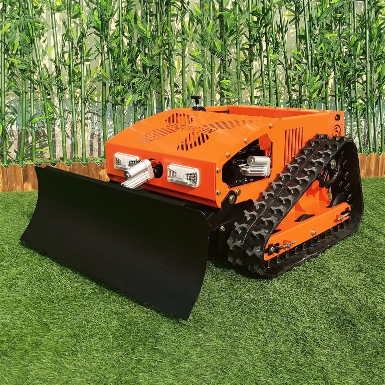 Machine de coupe d'herbe sans pilote à l'essence à essence à quatre conduites électriques à essence